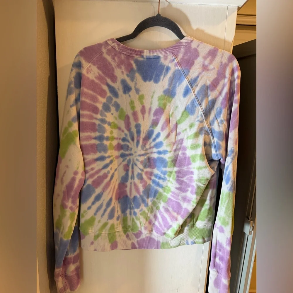Daydreamer tie dye sweatshirt! Size Medium! - Picture 4 of 4